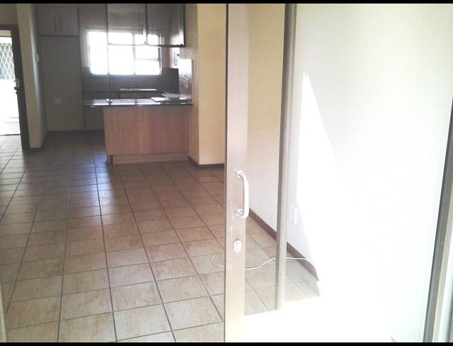 2 BEDROOM APARTMENT TO LET IN SASOLBURG EXT 23